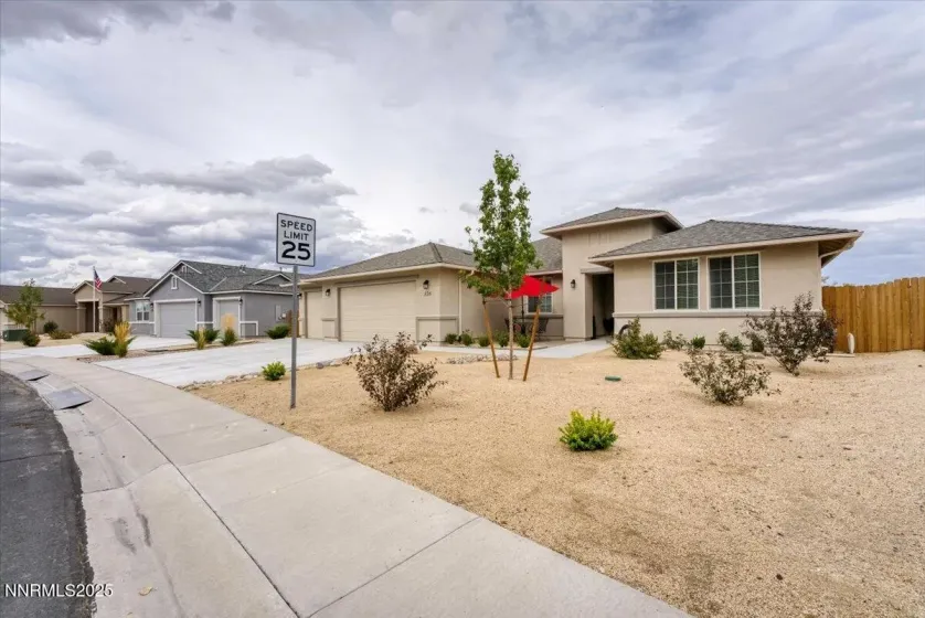 326 Bens, Fernley, Nevada 89408, 4 Bedrooms Bedrooms, ,3 BathroomsBathrooms,Residential,Residential,Bens,250056709