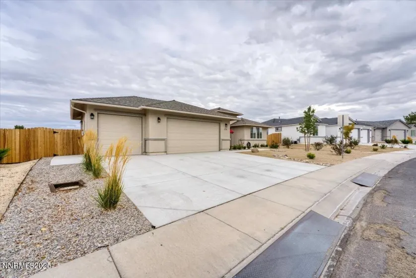 326 Bens, Fernley, Nevada 89408, 4 Bedrooms Bedrooms, ,3 BathroomsBathrooms,Residential,Residential,Bens,250056709
