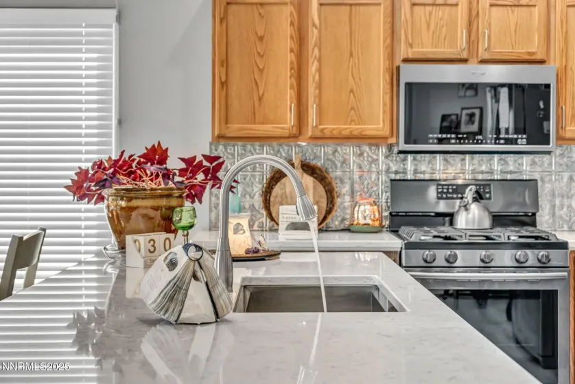 2743 Longridge, Carson City, Nevada 89706, 3 Bedrooms Bedrooms, ,2 BathroomsBathrooms,Residential,Residential,Longridge,250056717