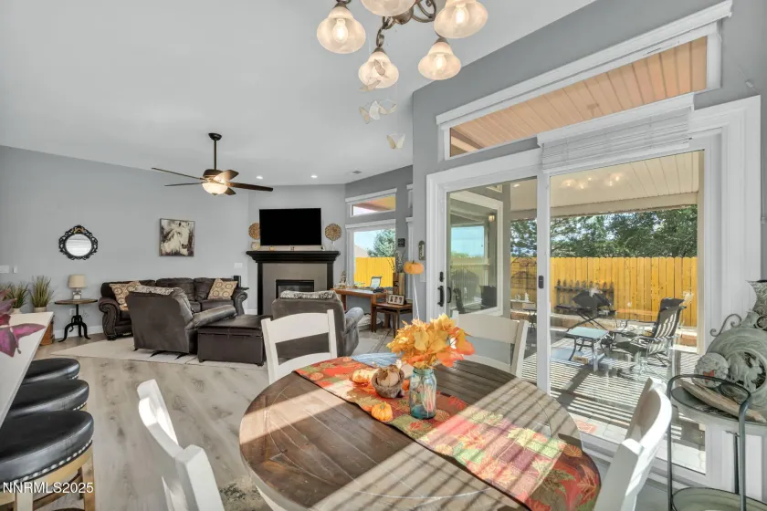 2743 Longridge, Carson City, Nevada 89706, 3 Bedrooms Bedrooms, ,2 BathroomsBathrooms,Residential,Residential,Longridge,250056717