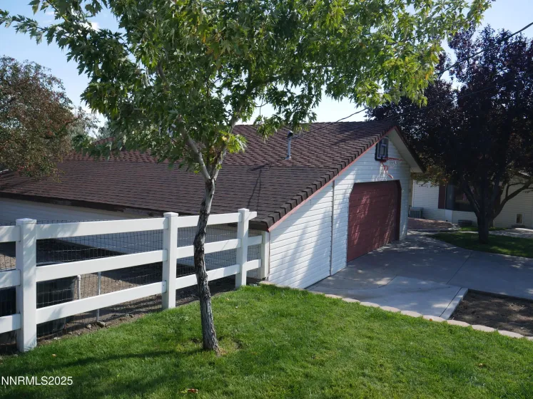 10300 Sutters Mill, Reno, Nevada 89508, 3 Bedrooms Bedrooms, ,2 BathroomsBathrooms,Residential,Residential,Sutters Mill,250056718