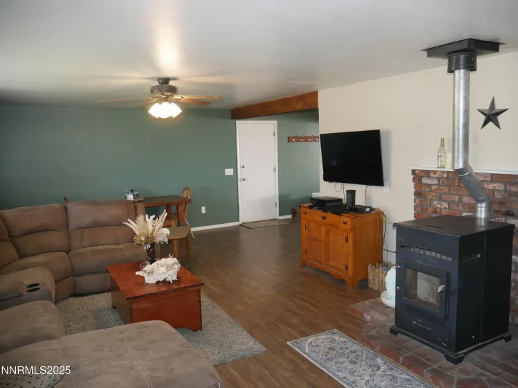 10300 Sutters Mill, Reno, Nevada 89508, 3 Bedrooms Bedrooms, ,2 BathroomsBathrooms,Residential,Residential,Sutters Mill,250056718
