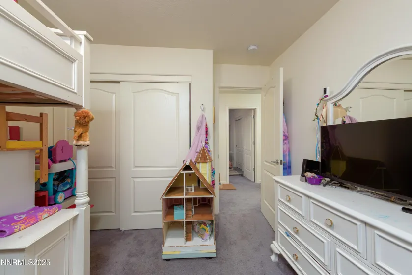 221 Snow, Dayton, Nevada 89403, 5 Bedrooms Bedrooms, ,3 BathroomsBathrooms,Residential,Residential,Snow,250056721