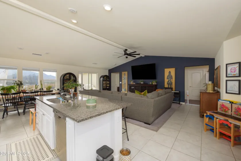 221 Snow, Dayton, Nevada 89403, 5 Bedrooms Bedrooms, ,3 BathroomsBathrooms,Residential,Residential,Snow,250056721