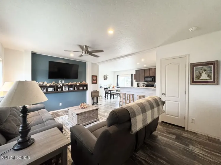 3160 Mars, Winnemucca, Nevada 89445, 3 Bedrooms Bedrooms, ,2 BathroomsBathrooms,Residential,Residential,Mars,250056724
