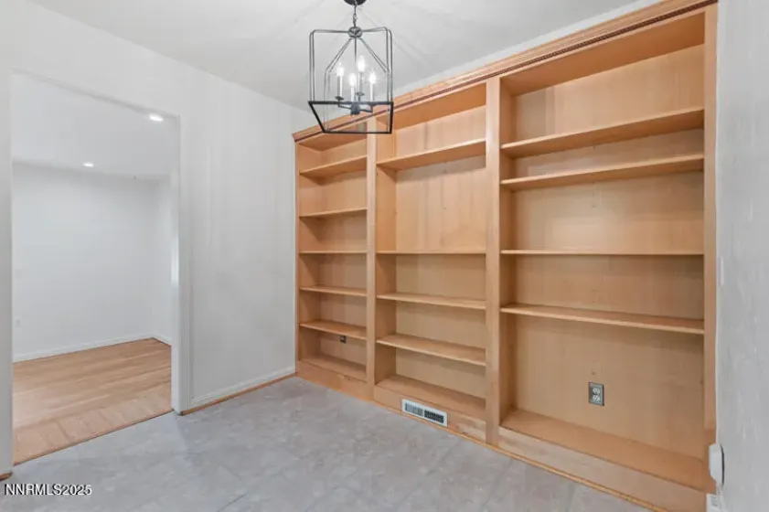 850 11th, Reno, Nevada 89503, 3 Bedrooms Bedrooms, ,2 BathroomsBathrooms,Residential,Residential,11th,250056732