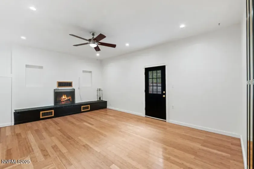 850 11th, Reno, Nevada 89503, 3 Bedrooms Bedrooms, ,2 BathroomsBathrooms,Residential,Residential,11th,250056732