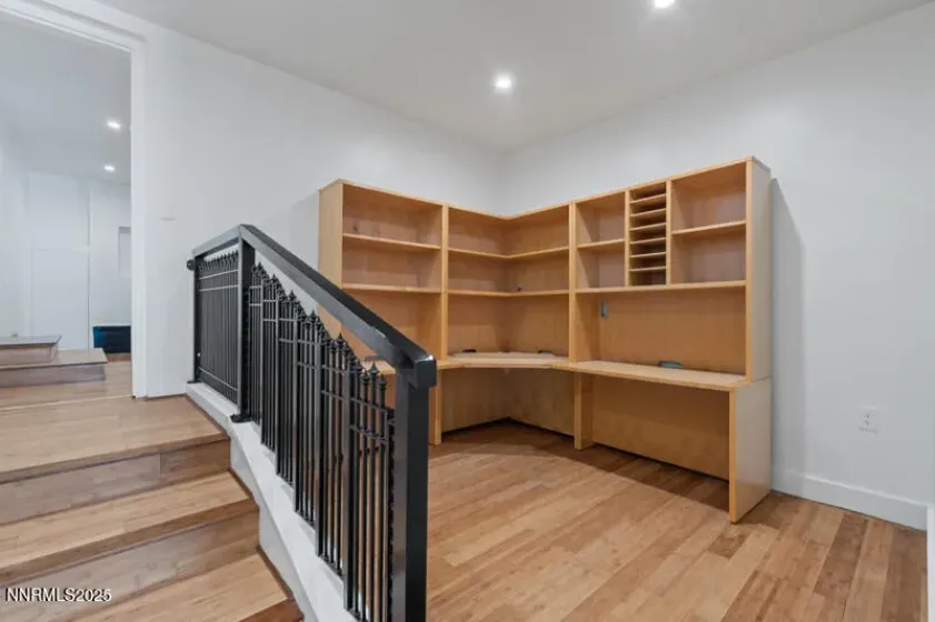 850 11th, Reno, Nevada 89503, 3 Bedrooms Bedrooms, ,2 BathroomsBathrooms,Residential,Residential,11th,250056732