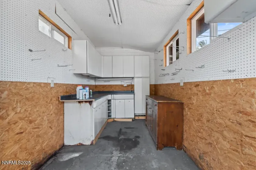 850 11th, Reno, Nevada 89503, 3 Bedrooms Bedrooms, ,2 BathroomsBathrooms,Residential,Residential,11th,250056732