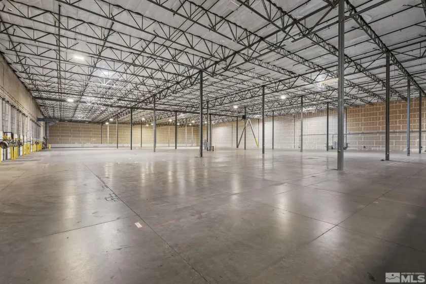 1190 Trademark, Reno, Nevada 89521, ,Commercial Lease,Manufactured,Trademark,250004072