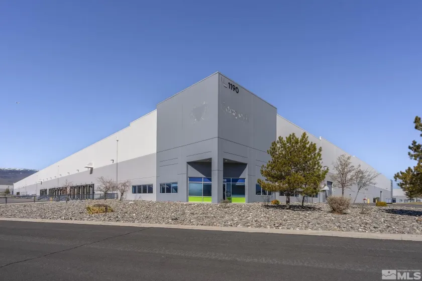 1190 Trademark, Reno, Nevada 89521, ,Commercial Lease,Manufactured,Trademark,250004072