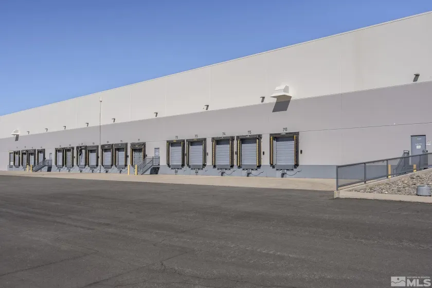 1190 Trademark, Reno, Nevada 89521, ,Commercial Lease,Manufactured,Trademark,250004072