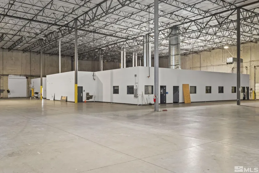 1190 Trademark, Reno, Nevada 89521, ,Commercial Lease,Manufactured,Trademark,250004072