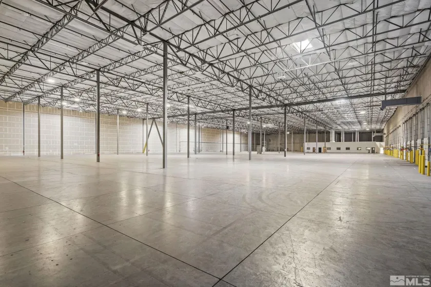 1190 Trademark, Reno, Nevada 89521, ,Commercial Lease,Manufactured,Trademark,250004072