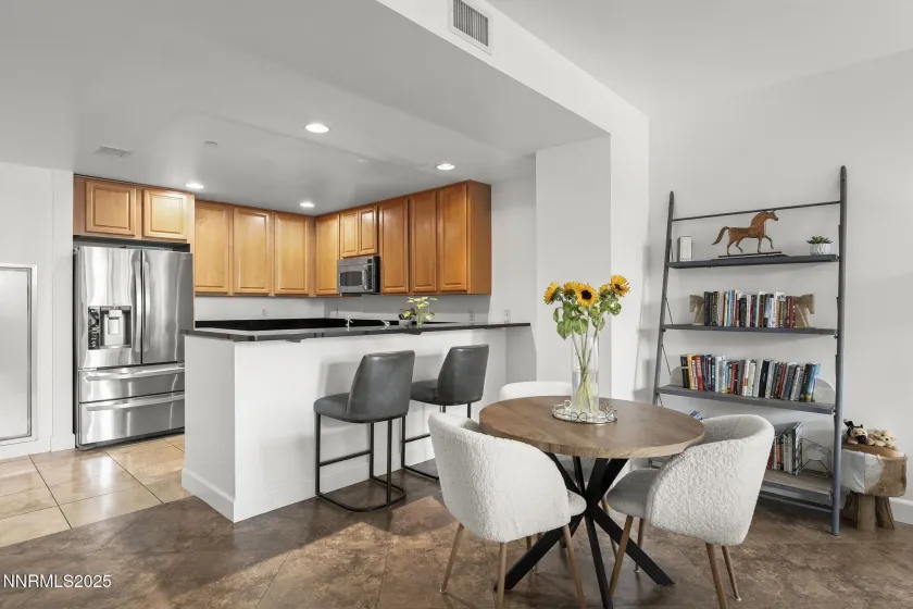 50 Sierra, Reno, Nevada 89501, 1 Bedroom Bedrooms, ,1 BathroomBathrooms,Residential,Residential,Sierra,250056738