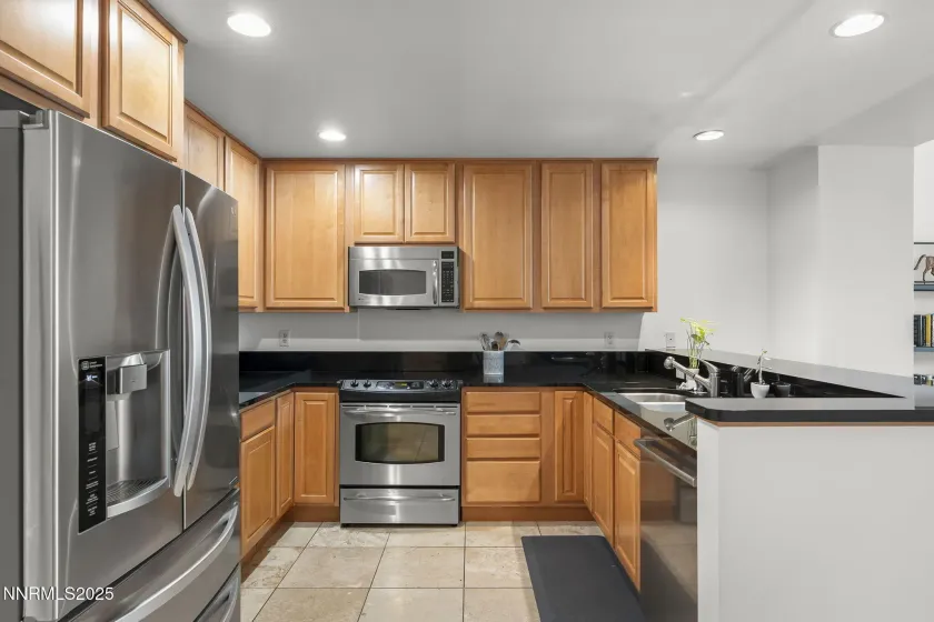 50 Sierra, Reno, Nevada 89501, 1 Bedroom Bedrooms, ,1 BathroomBathrooms,Residential,Residential,Sierra,250056738