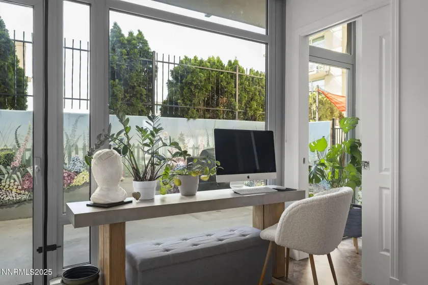 50 Sierra, Reno, Nevada 89501, 1 Bedroom Bedrooms, ,1 BathroomBathrooms,Residential,Residential,Sierra,250056738