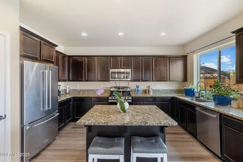 14412 Leiden, Reno, Nevada 89506, 4 Bedrooms Bedrooms, ,2 BathroomsBathrooms,Residential,Residential,Leiden,250056744