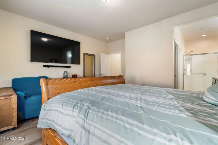 14412 Leiden, Reno, Nevada 89506, 4 Bedrooms Bedrooms, ,2 BathroomsBathrooms,Residential,Residential,Leiden,250056744