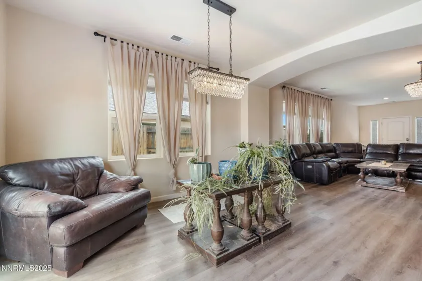 14412 Leiden, Reno, Nevada 89506, 4 Bedrooms Bedrooms, ,2 BathroomsBathrooms,Residential,Residential,Leiden,250056744