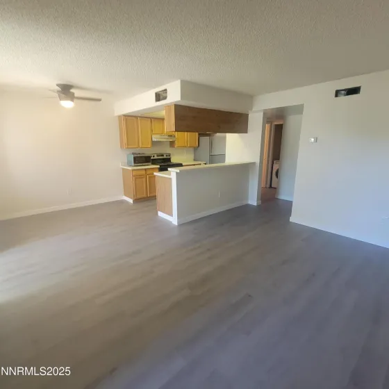 560 Nichols, Sparks, Nevada 89431, 1 Bedroom Bedrooms, ,1 BathroomBathrooms,Residential,Residential,Nichols,250056749