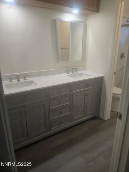 560 Nichols, Sparks, Nevada 89431, 1 Bedroom Bedrooms, ,1 BathroomBathrooms,Residential,Residential,Nichols,250056749