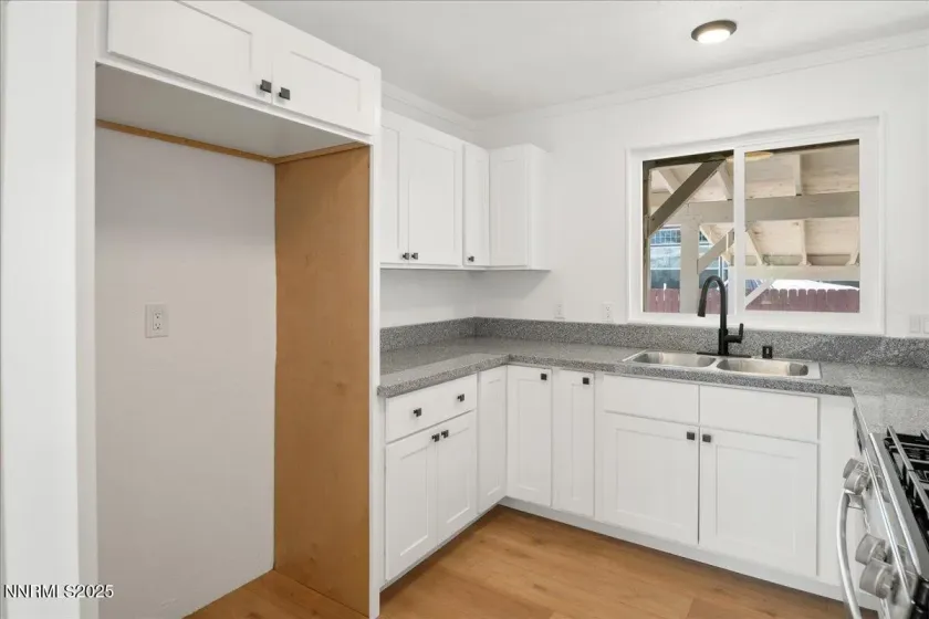 210 Magnolia, Reno, Nevada 89506, 4 Bedrooms Bedrooms, ,2 BathroomsBathrooms,Residential,Residential,Magnolia,250053911