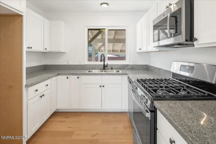 210 Magnolia, Reno, Nevada 89506, 4 Bedrooms Bedrooms, ,2 BathroomsBathrooms,Residential,Residential,Magnolia,250053911