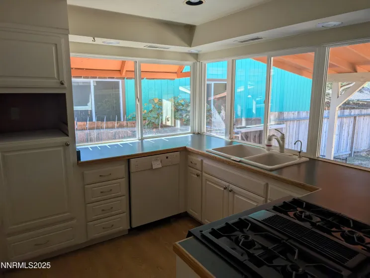 1402 La Loma, Carson City, Nevada 89701, 3 Bedrooms Bedrooms, ,3 BathroomsBathrooms,Residential,Residential,La Loma,250056756