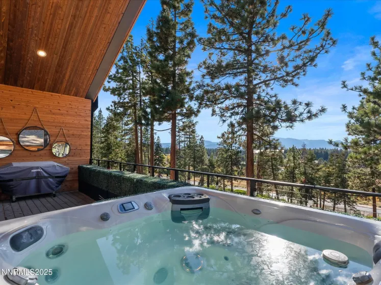 109 Sierra Colina, Stateline, Nevada 89449, 3 Bedrooms Bedrooms, ,3 BathroomsBathrooms,Residential,Residential,Sierra Colina,250056757