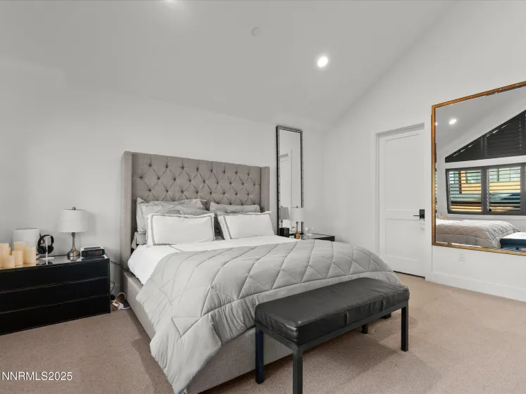 Primary Suite, Main level