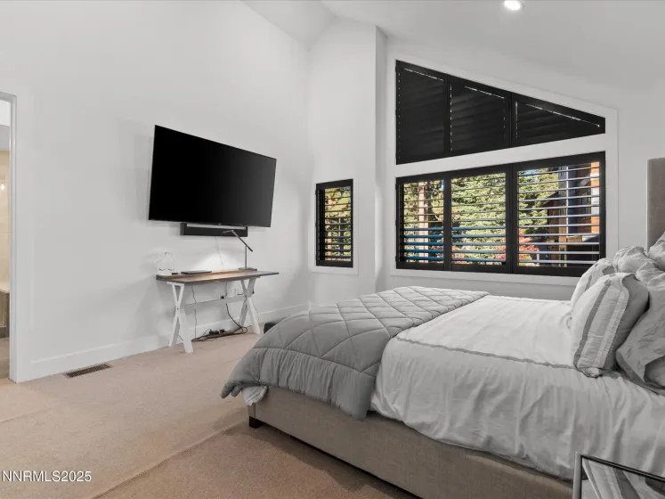 Primary Suite, Main level