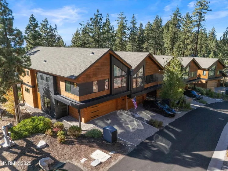 109 Sierra Colina, Stateline, Nevada 89449, 3 Bedrooms Bedrooms, ,3 BathroomsBathrooms,Residential,Residential,Sierra Colina,250056757