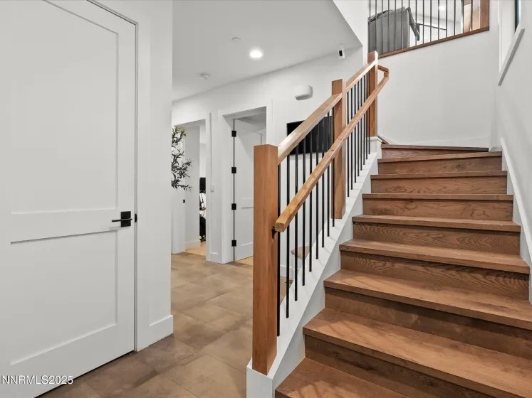 109 Sierra Colina, Stateline, Nevada 89449, 3 Bedrooms Bedrooms, ,3 BathroomsBathrooms,Residential,Residential,Sierra Colina,250056757