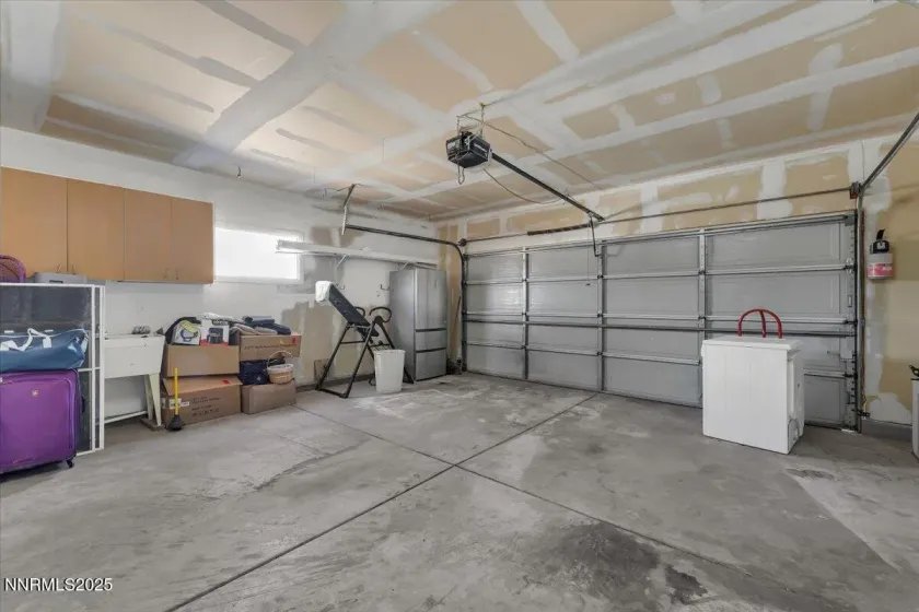 20 Simons, Fernley, Nevada 89408, 4 Bedrooms Bedrooms, ,3 BathroomsBathrooms,Residential,Residential,Simons,250056759