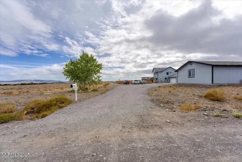 20 Simons, Fernley, Nevada 89408, 4 Bedrooms Bedrooms, ,3 BathroomsBathrooms,Residential,Residential,Simons,250056759