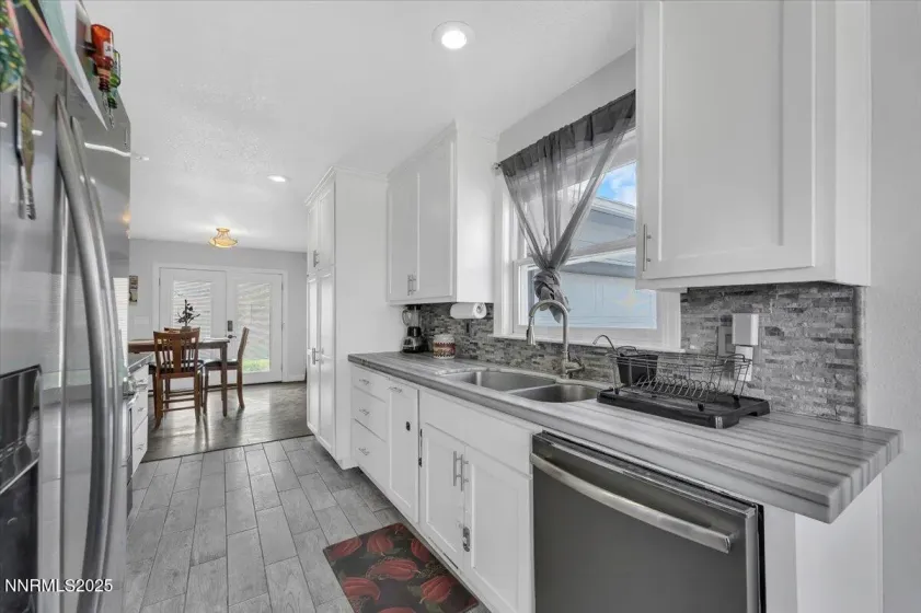 20 Simons, Fernley, Nevada 89408, 4 Bedrooms Bedrooms, ,3 BathroomsBathrooms,Residential,Residential,Simons,250056759