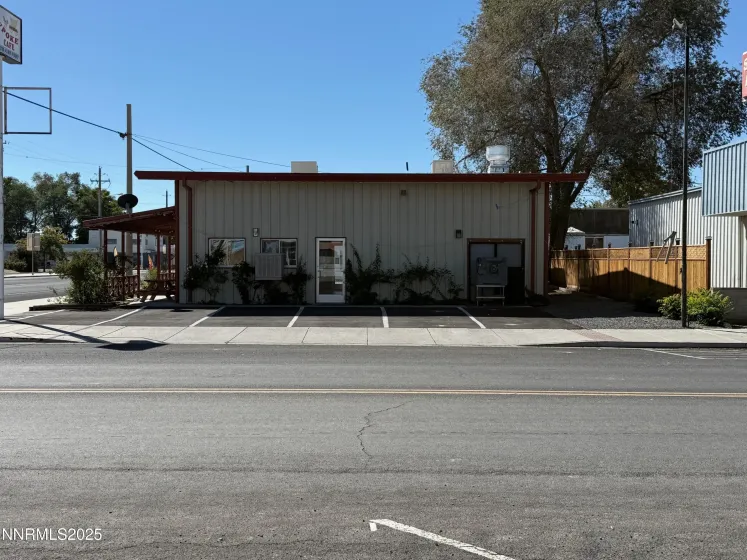 915 Cornell, Lovelock, Nevada 89419, ,Commercial Sale,Residential,Cornell,250056760