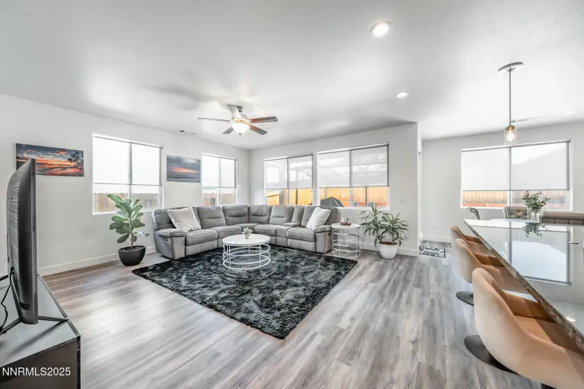 785 Garnet, Fernley, Nevada 89408, 3 Bedrooms Bedrooms, ,2 BathroomsBathrooms,Residential,Residential,Garnet,250056775