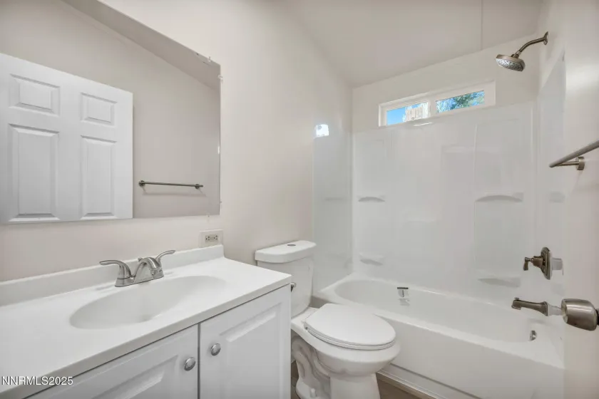 415 Vagabond, Reno, Nevada 89506, 3 Bedrooms Bedrooms, ,2 BathroomsBathrooms,Residential,Residential,Vagabond,250056776