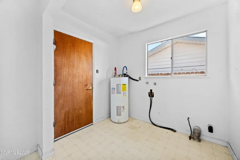 3465 Yosemite, Reno, Nevada 89503, 3 Bedrooms Bedrooms, ,2 BathroomsBathrooms,Residential,Residential,Yosemite,250056236