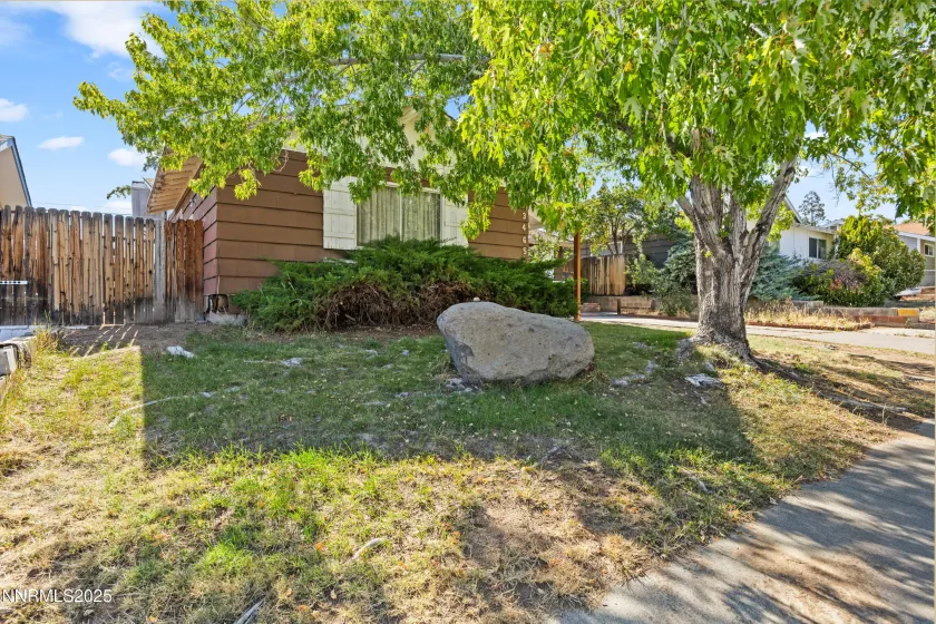 3465 Yosemite, Reno, Nevada 89503, 3 Bedrooms Bedrooms, ,2 BathroomsBathrooms,Residential,Residential,Yosemite,250056236
