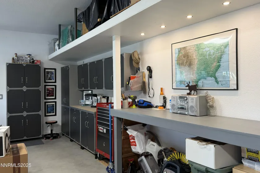 Garage and workbenches