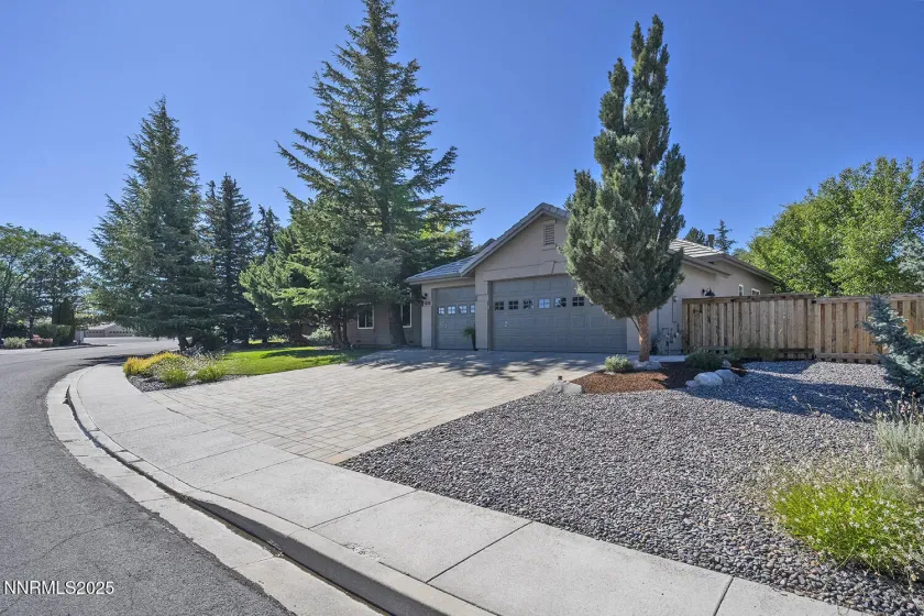 5018 Albuquerque, Reno, Nevada 89511, 4 Bedrooms Bedrooms, ,3 BathroomsBathrooms,Residential,Residential,Albuquerque,250056779