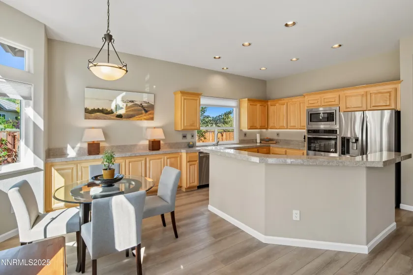 Kitchen - Breakfast Nook