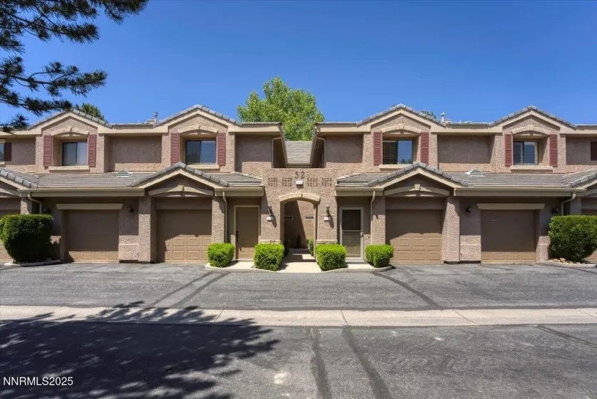 900 Meadows, Reno, Nevada 89521, 2 Bedrooms Bedrooms, ,2 BathroomsBathrooms,Residential,Residential,Meadows,250056781