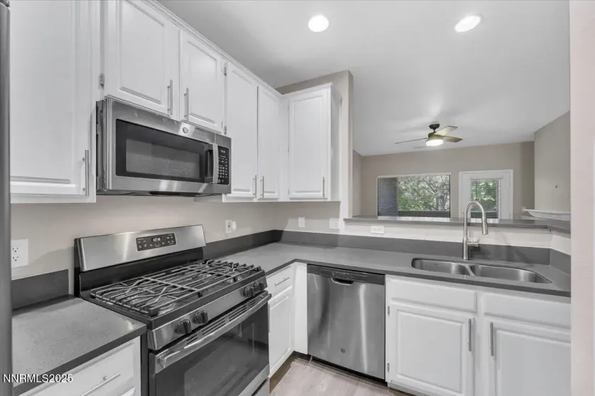 900 Meadows, Reno, Nevada 89521, 2 Bedrooms Bedrooms, ,2 BathroomsBathrooms,Residential,Residential,Meadows,250056781
