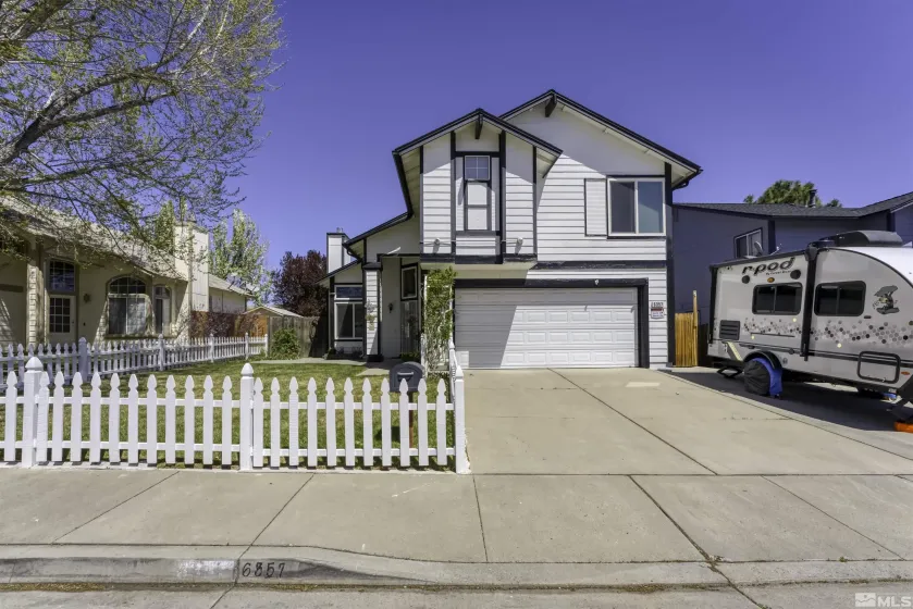 6357 Moon Ridge, Reno, Nevada 89523, 4 Bedrooms Bedrooms, ,3 BathroomsBathrooms,Residential,Residential,Moon Ridge,250004147