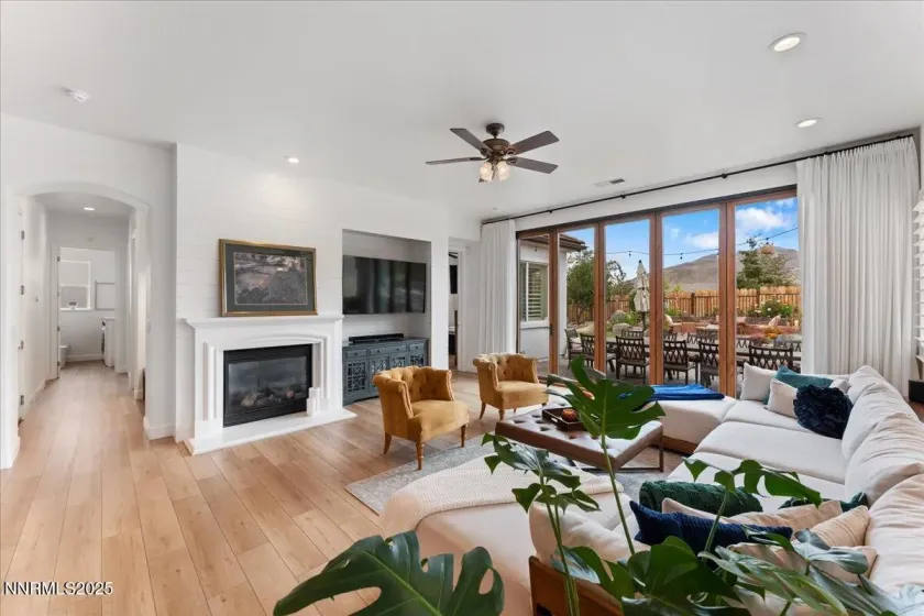 10110 Cavalry, Reno, Nevada 89521, 4 Bedrooms Bedrooms, ,3 BathroomsBathrooms,Residential,Residential,Cavalry,250056788