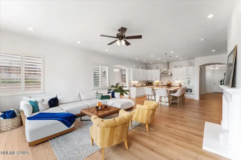 10110 Cavalry, Reno, Nevada 89521, 4 Bedrooms Bedrooms, ,3 BathroomsBathrooms,Residential,Residential,Cavalry,250056788